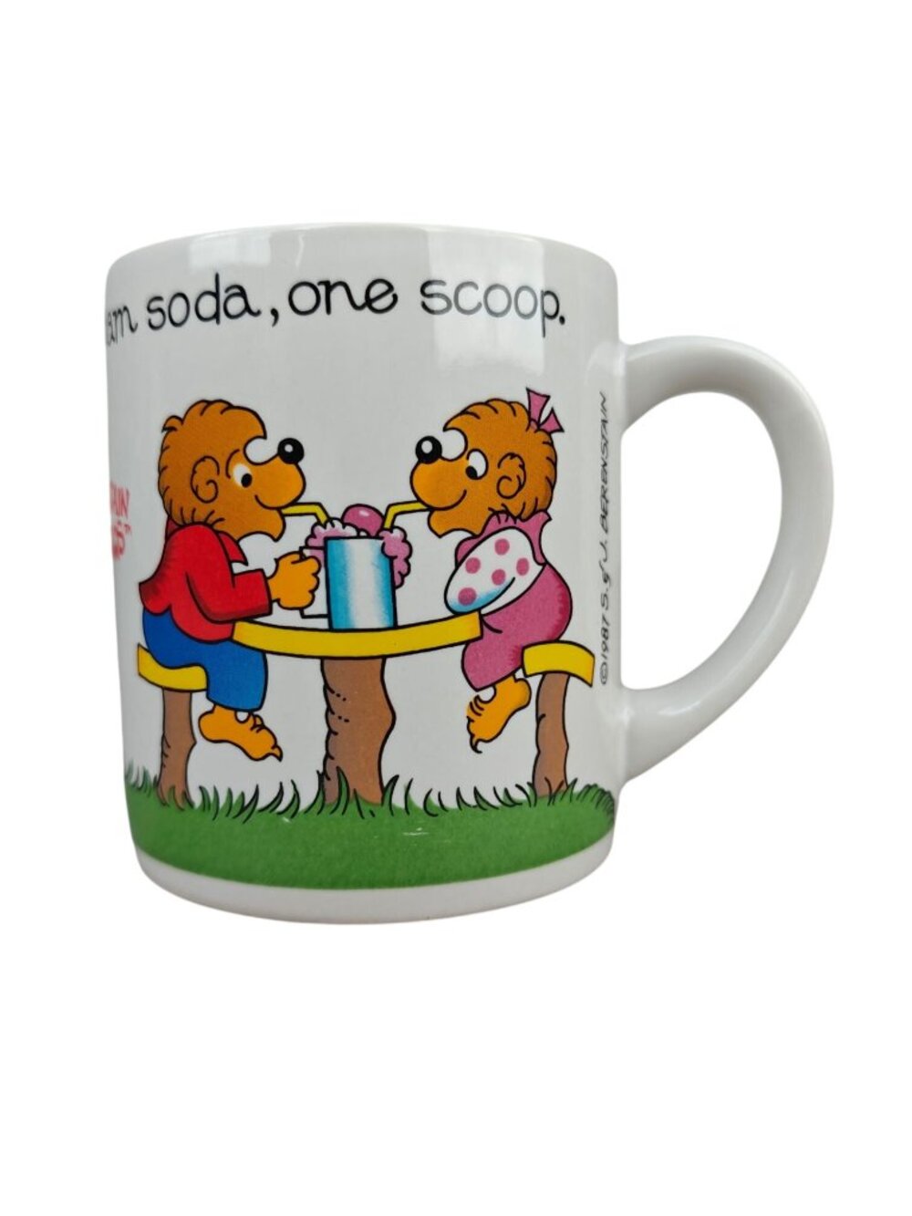 Vintage Berenstain Bears Ceramic Mug 3 1/2" Colorful Picnic Design White 1987 - Picture 1 of 9